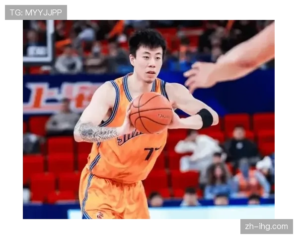 上海队张镇麟14分3篮板4助攻 攻防转换稳定军心